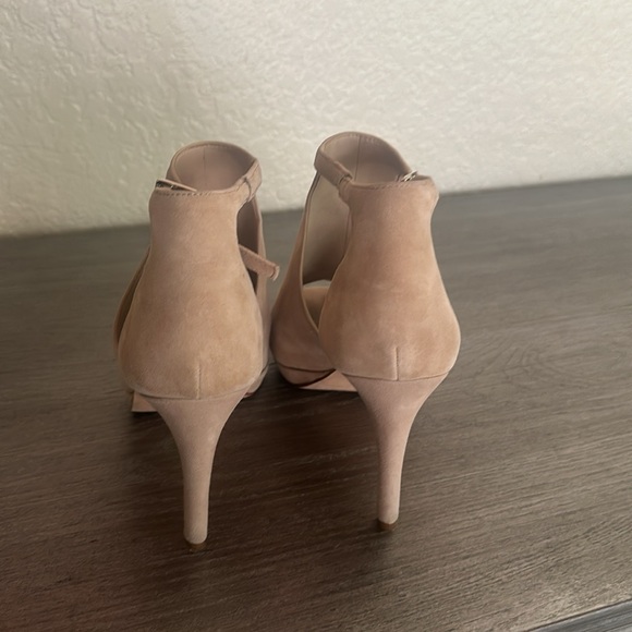 Antonio Melani Tan heels - Picture 3 of 5